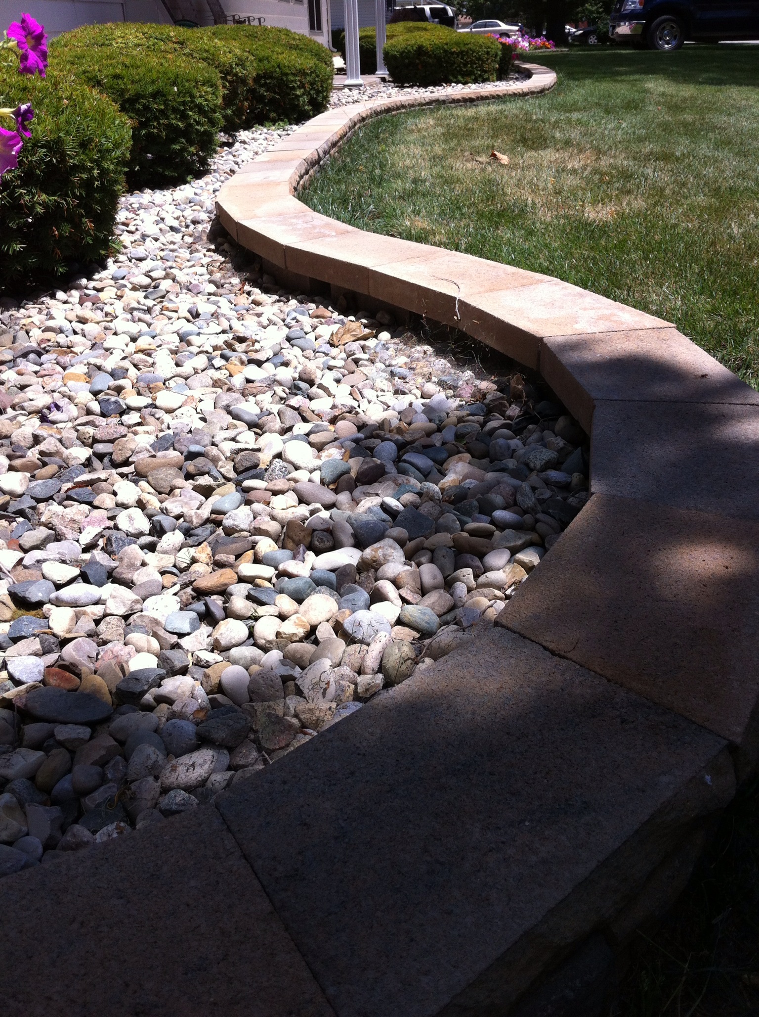 Retaining Wall Landscape Edging
