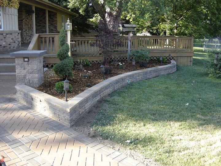 Retaining Wall Landscape Edging