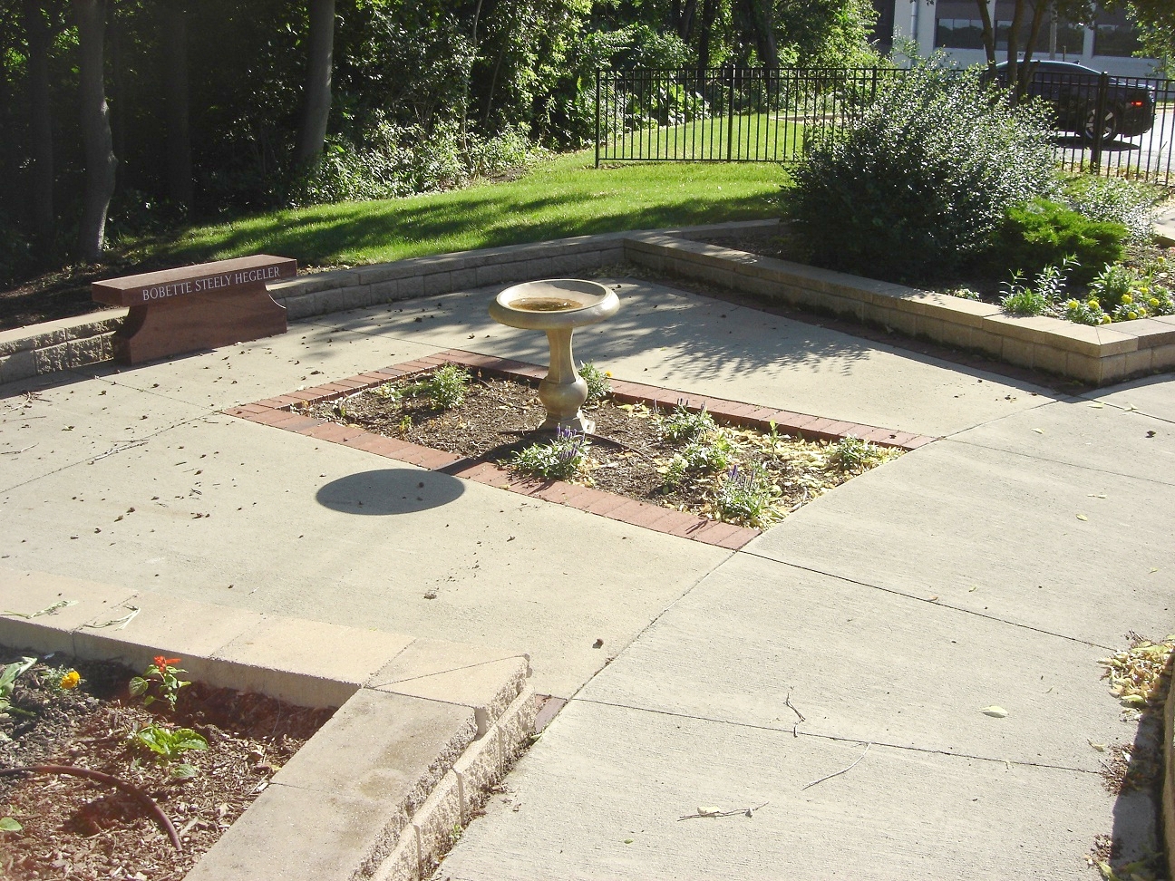 Circle of Remembrance memorial walkway